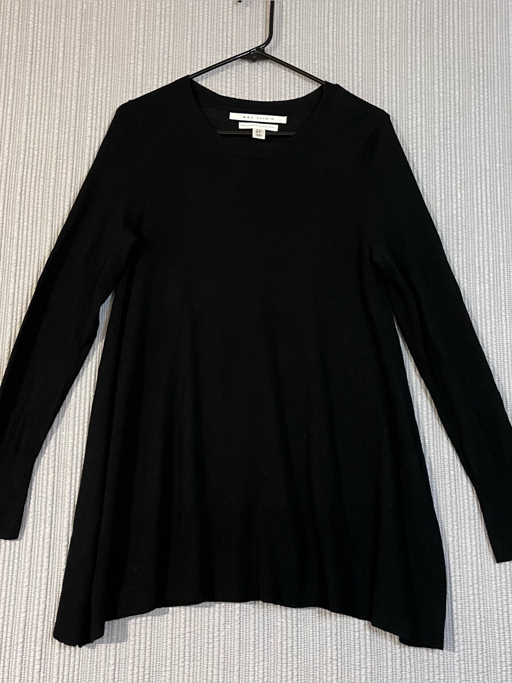 Max Studio Extrafine Merino Wool Tunic Sweater Black Womens S Relaxed Fit